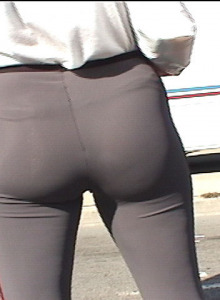 Tight candid sporty girls in spandex