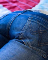 Abby Winters - 03-rebecca_l003