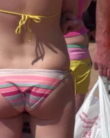 Style Street Photography - 47-beach11-21