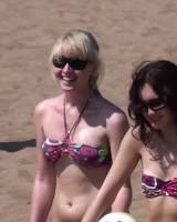 Style Street Photography - 48-beach11-23