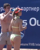 Style Street Photography - 53-beach11-28