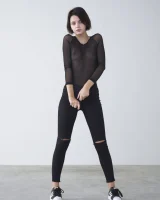 Hegre Art - 04-ariel-getting-naked-04-10000px