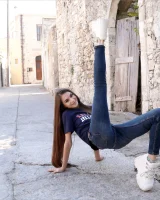 Mpl Studios - 40-leona-mia-postcard-from-crete-0041