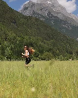 Mpl Studios - 20-stefani-postcard-from-log-pod-0021