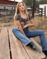 Mpl Studios - 18-stefani-postcard-from-mazama-2-0019