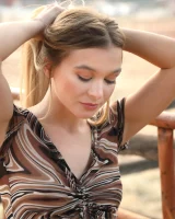 Mpl Studios - 32-stefani-postcard-from-mazama-0033