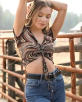 Mpl Studios - 34-stefani-postcard-from-mazama-0035