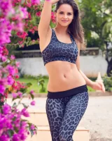 Skin Tight Glamour - 27-00380039