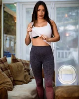 Skin Tight Glamour - 21-00210021