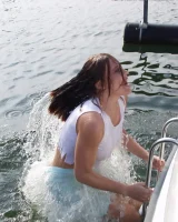 Tight Clothes - 18-w-at-boat-arne-018