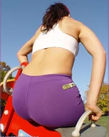 Touch Your Toes - 20-lom-461-20-lg