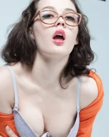 We Are Hairy - 10-KseniaYankovskaya_BlackHatOrangeBlouse_011