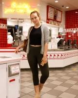 Zishy - 09-full_009_0953561015368601